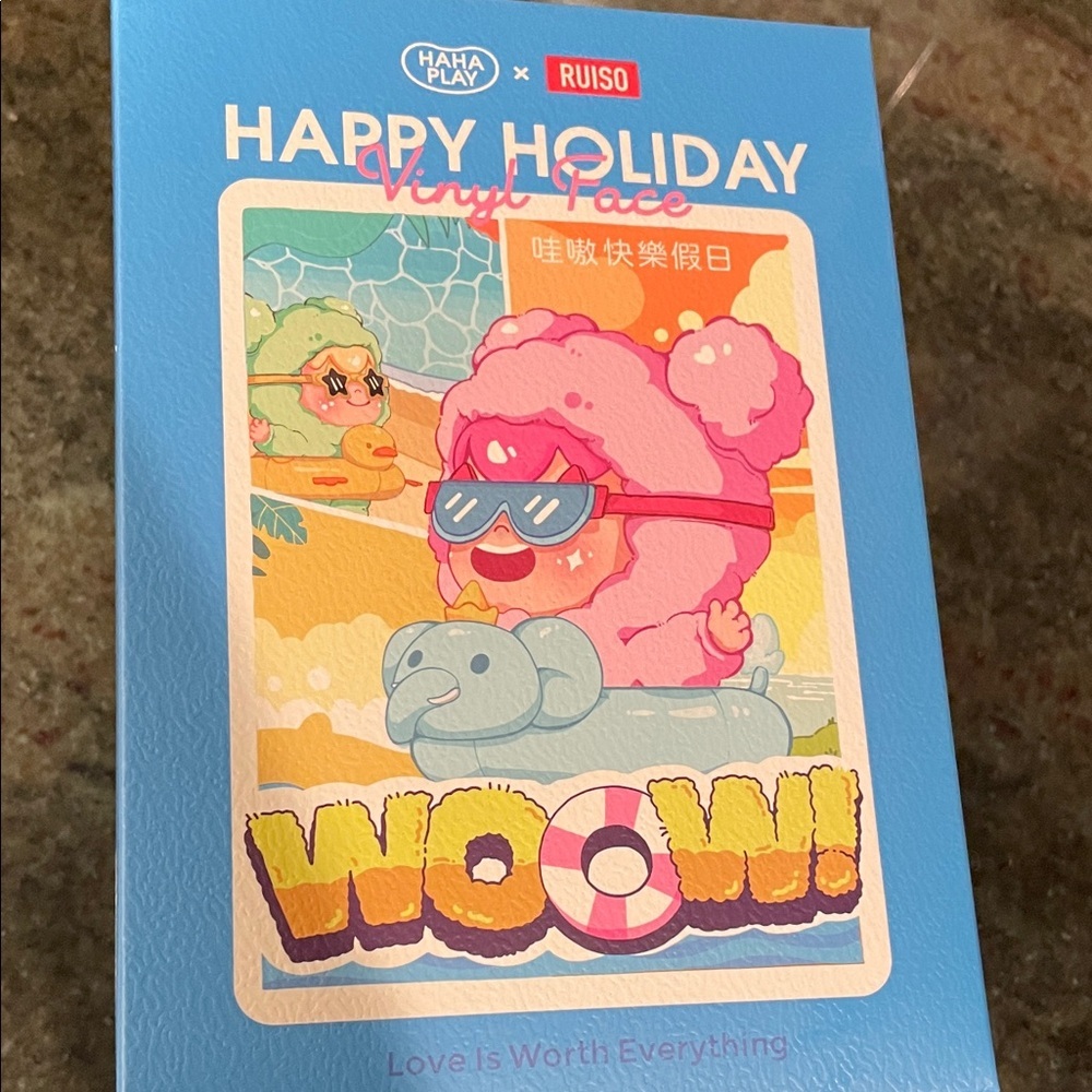 Happy Holiday Vinyl Face BLIND BOX Collectible - Picture 4 of 4